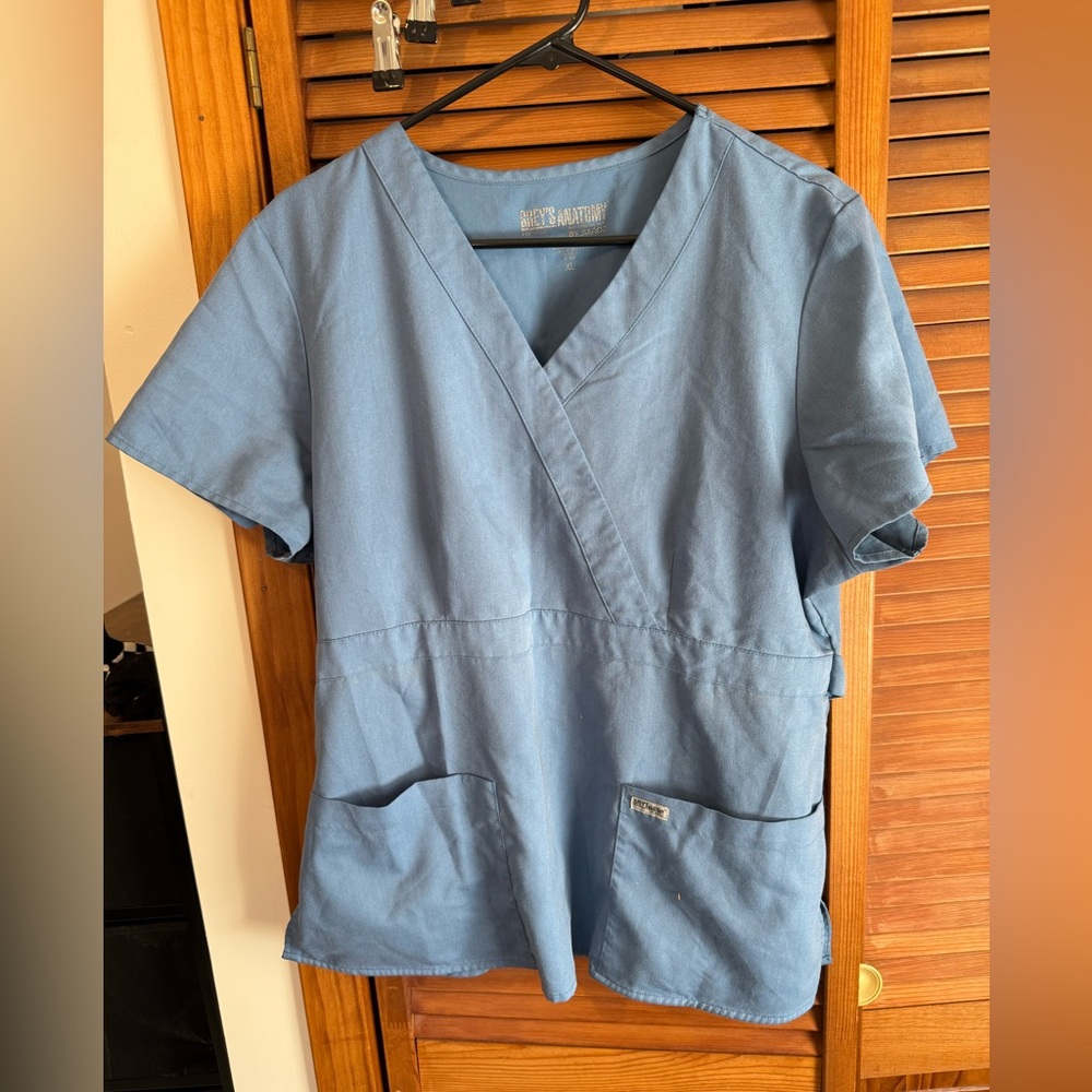 Grey's Anatomy light blue Scrub Top